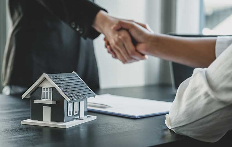 Selling Your House With A Realtor Selling Your House With A Realtor